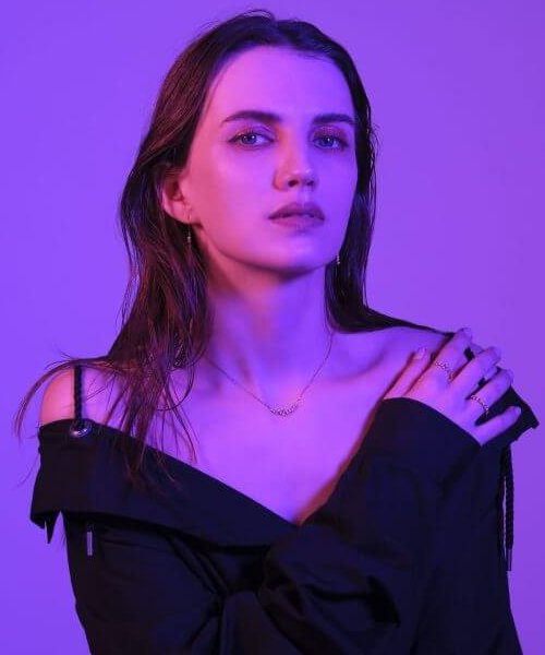 MARTA K.