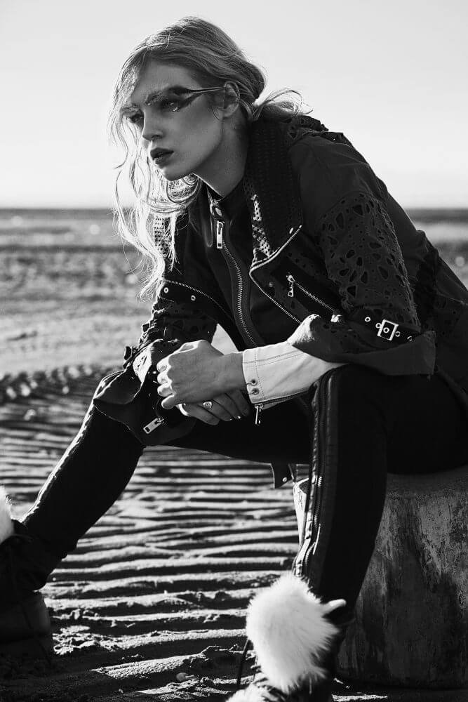 HELGA K.　　