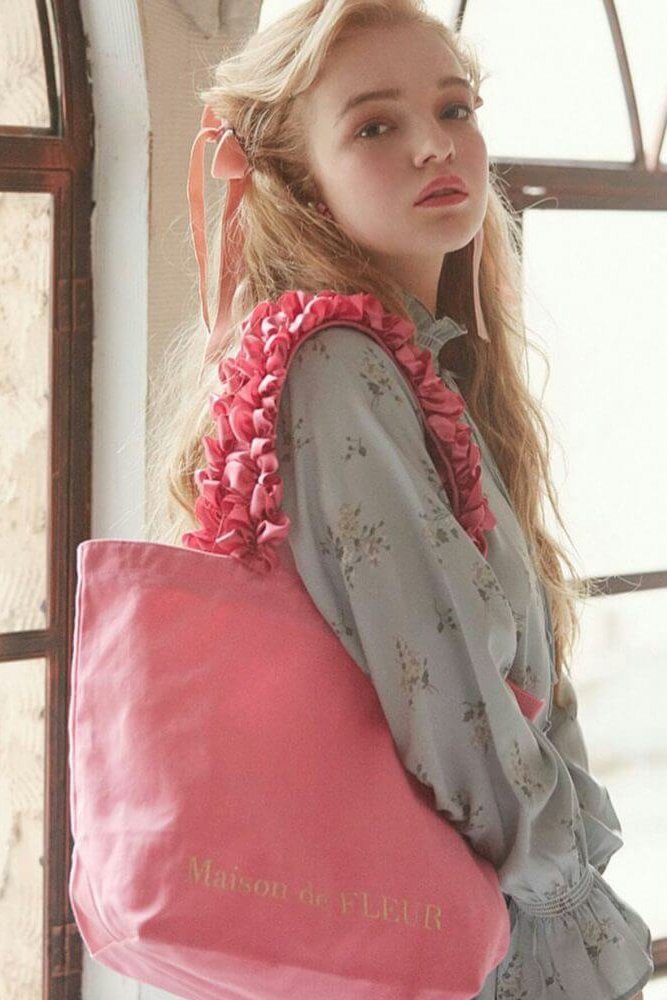 HELGA K.　　