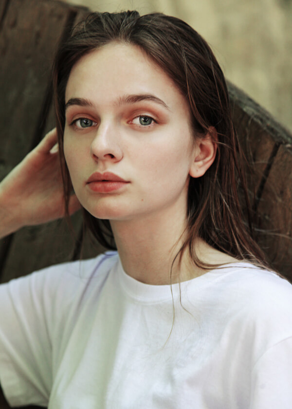 ALESIA R.