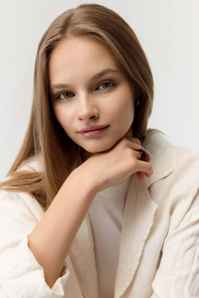 AMINA G.