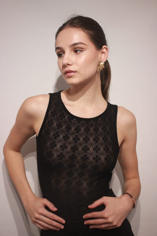 MARIA E.