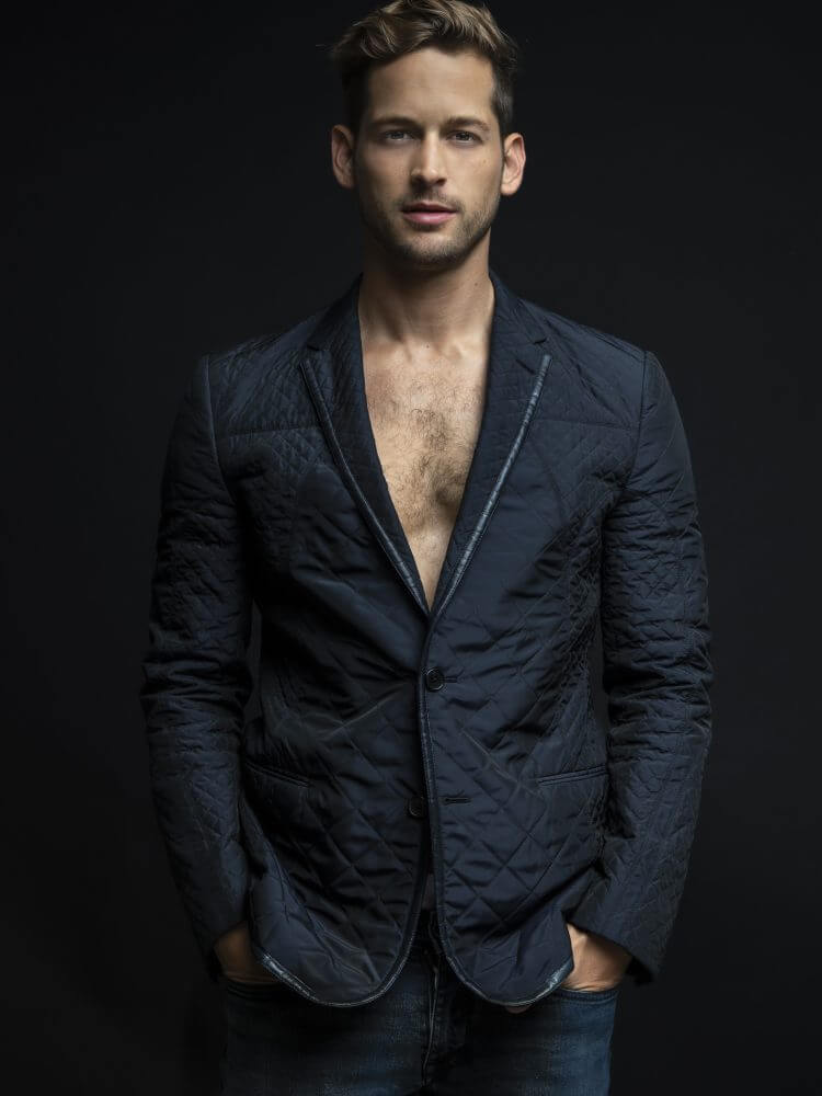 MAX E.
