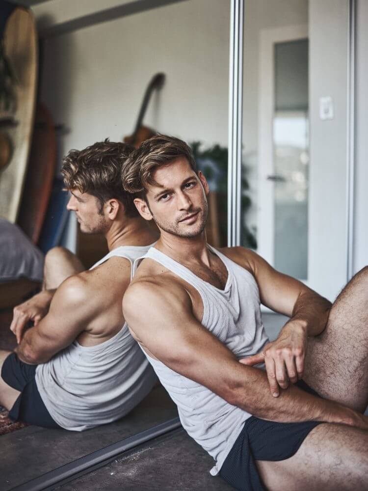 MAX E.
