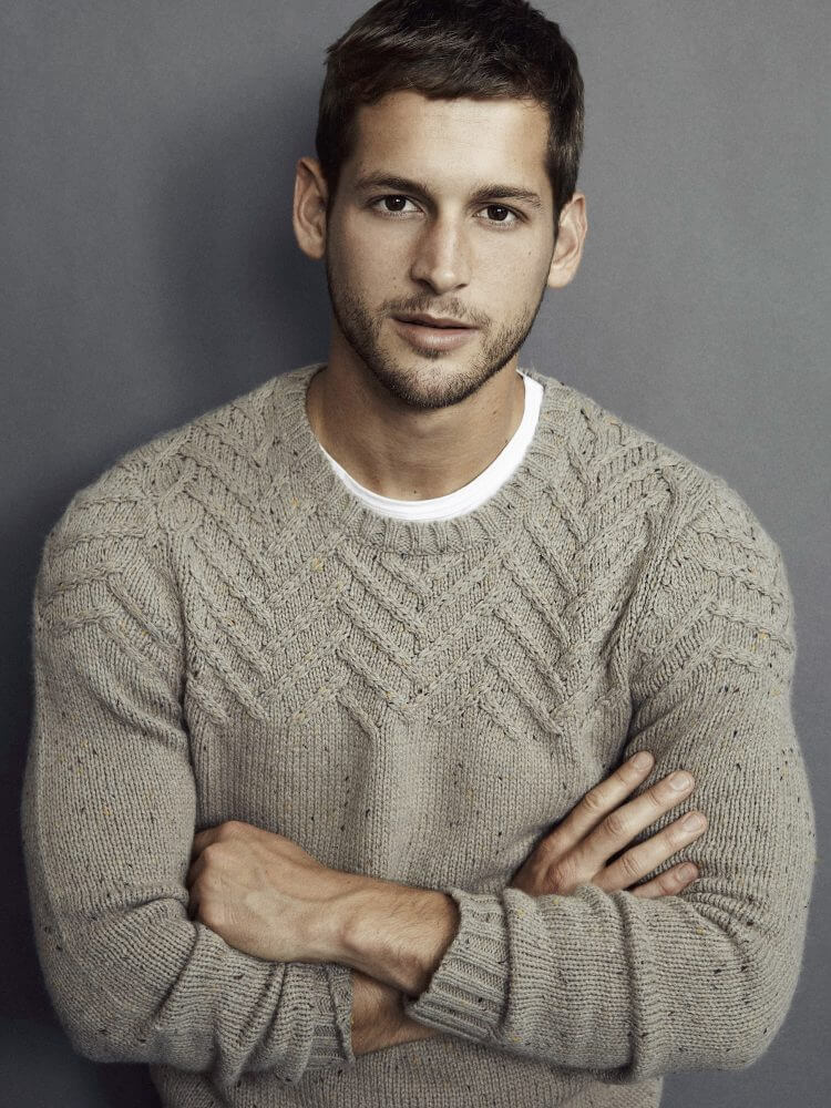 MAX E.